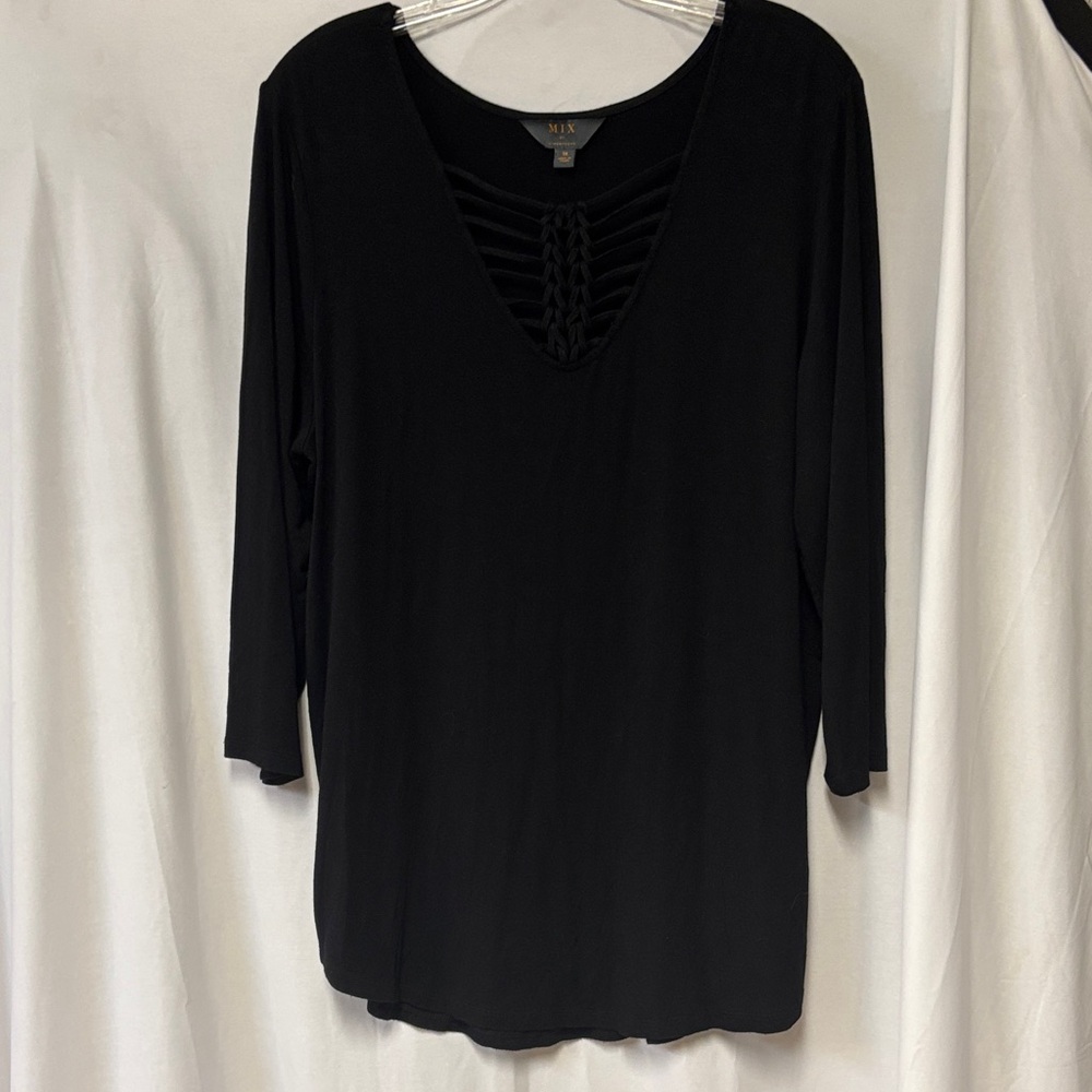 Mix by 41 Hawthorne Black Quarter Sleeve Top